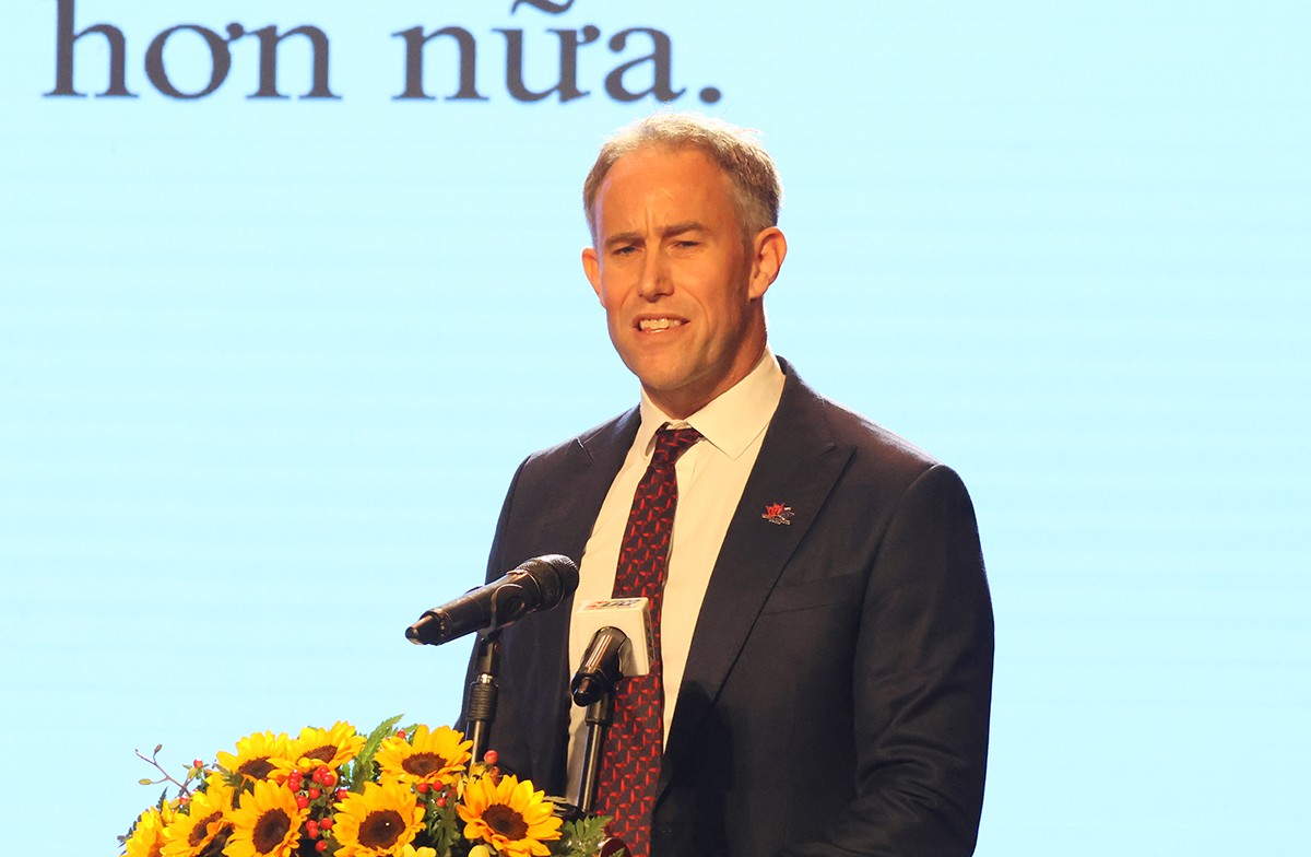 Tổng Lãnh sự New Zealand tại TP.HCM Scott James phát biểu tại lễ kỷ niệm. (Ảnh: Cổng thông tin điện tử TP.HCM)
