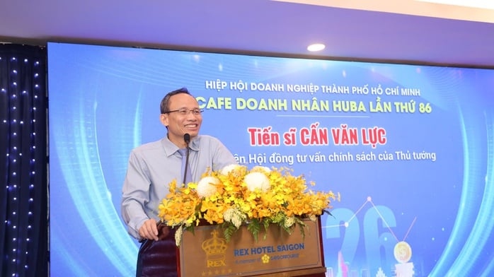 Vì sao ngân hàng đồng loạt tăng lãi suất gửi tiết kiệm? - Ảnh 1.