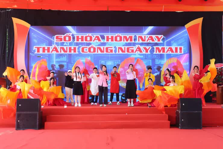 Phú Xuyên lan tỏa tinh thần cải cách hành chính, chuyển đổi số từ sân chơi học đường- Ảnh 3.