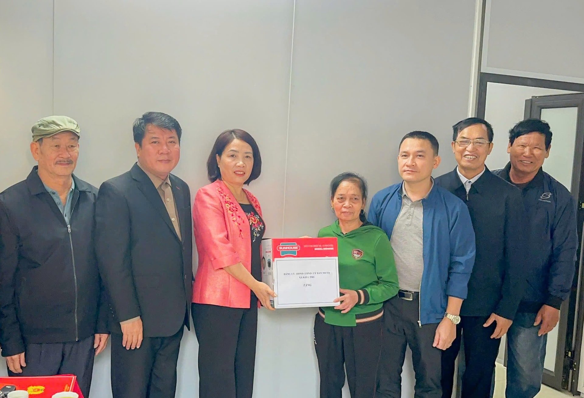 Kiều Phú: Bàn giao 41 nhà Đại đoàn kết cho hộ gia đình chính sách- Ảnh 2.