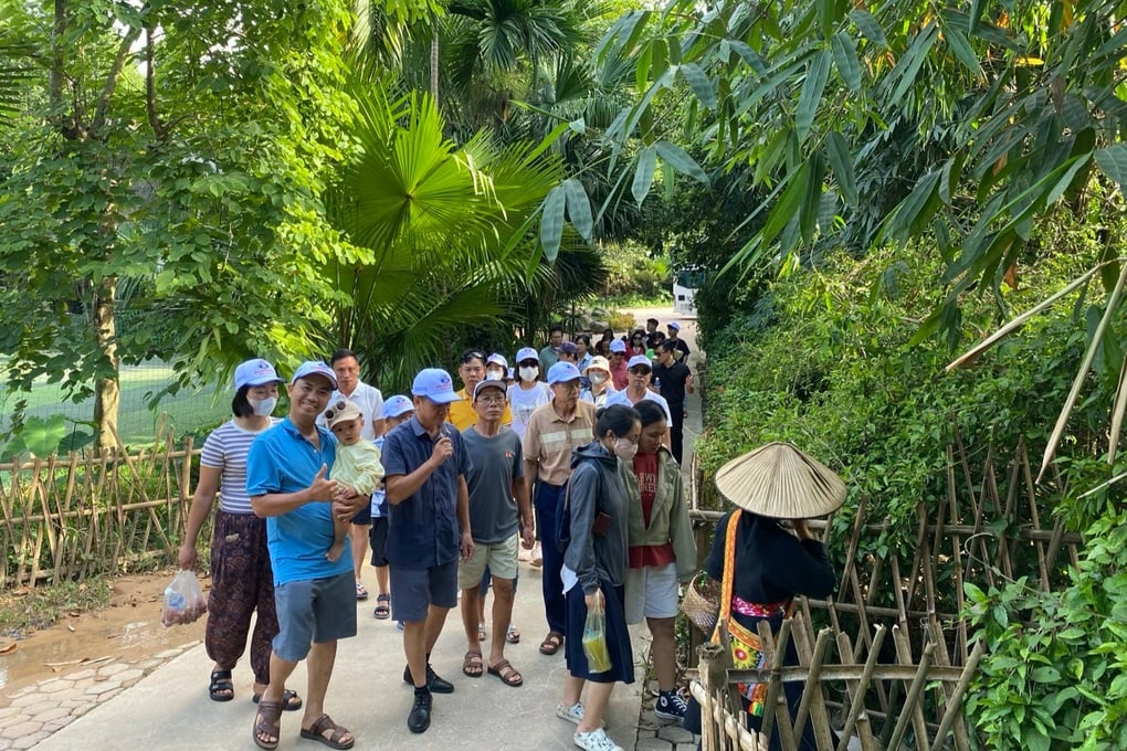 Wioska w Wietnamie dzieli się pieniędzmi, je z tej samej kuchni, bogaci się na turystyce - 1
