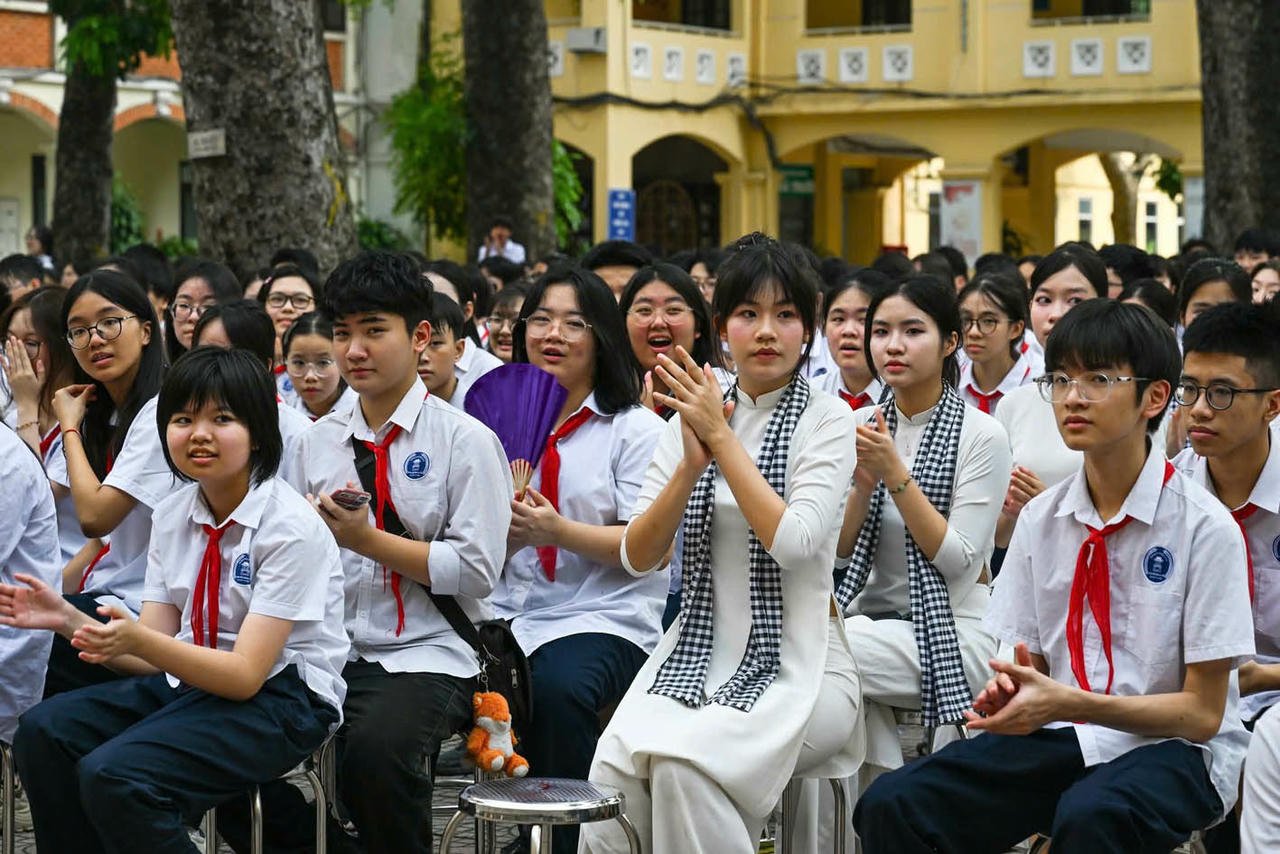 Fiecare elev are nevoie de compania părinților săi pentru a crește. (Ilustrație: PV)