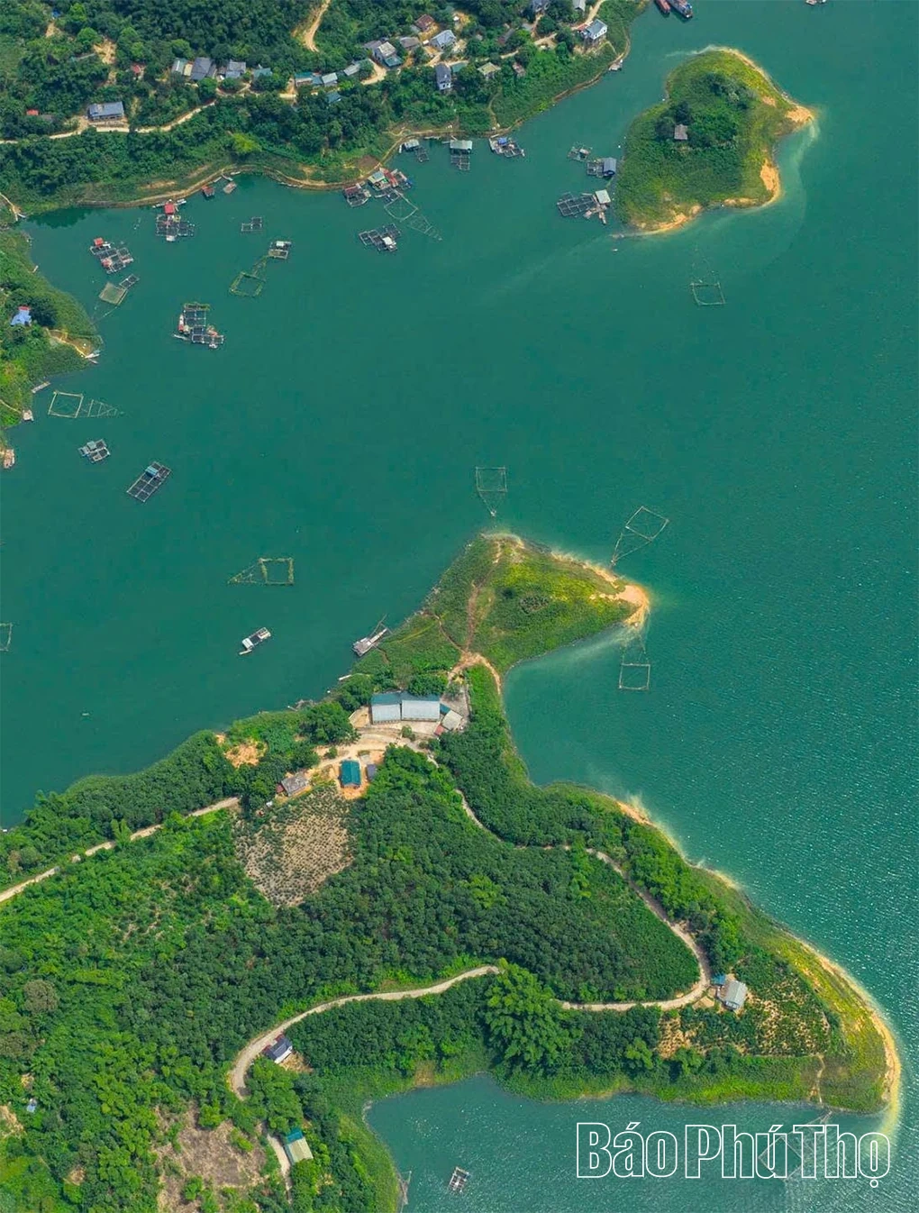 Varázslatos Hoa Binh-tó