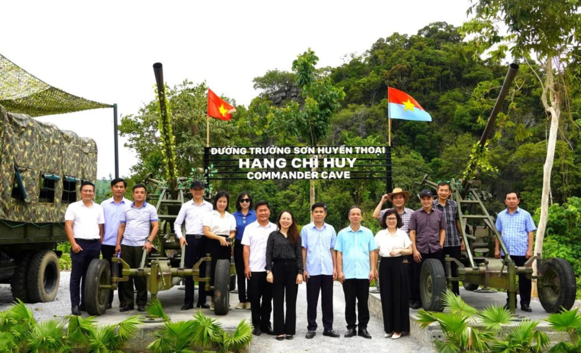 Vstupní brána do legendární ekoturistické oblasti Truong Son - jeskyně Chi Huy - Foto: D.H