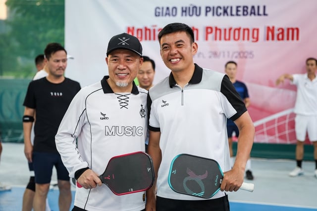 Lý Hoàng Nam cùng ca sĩ Giang Hồng Ngọc vô địch giải pickleball 'Nghĩa tình phương Nam'- Ảnh 1.