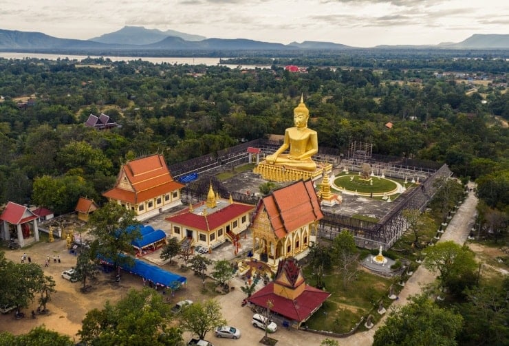 Пагода Phou Salao в місті Паксе, Лаос.