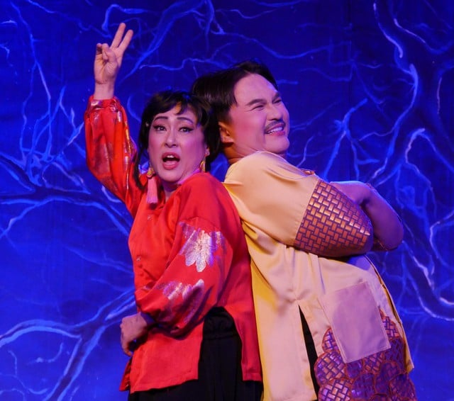 ‘Quạ hồng tung cánh’: Chiếc gương soi chiếu lòng tham- Ảnh 1.