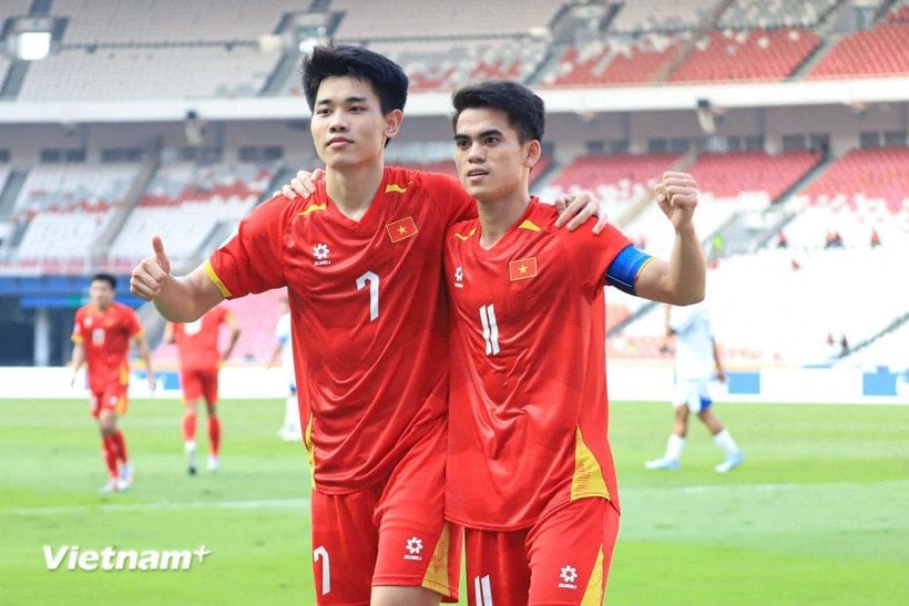 Khuat Van Khang er kaptein for U22-laget i Vietnam, og visekaptein er Dinh Bac. (Foto: Viet Anh/Vietnam+)