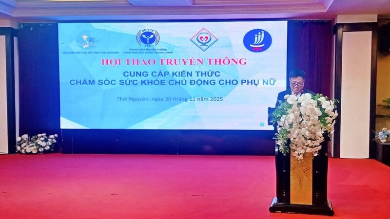 Hội thảo cung cấp nhiều kiến thức thiết thực, bổ ích về chăm sóc sức khỏe cho phụ nữ.