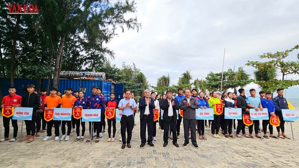 Khai mạc Giải đua thuyền Rowing biển vô địch các tay chèo xuất sắc quốc gia 2025 - ảnh 3