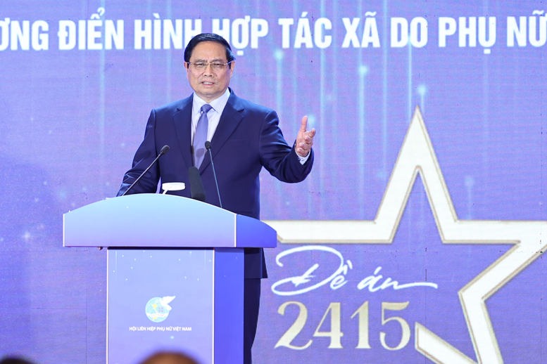 ນາຍົກລັດຖະມົນຕີ: ແມ່ຍິງຫວຽດນາມແມ່ນ 3 ບຸກເບີກ, 5 ແມ່ບົດໃນວິວັດການສ້າງສັນ - ພາບທີ 7. Thủ tướng: Phụ nữ Việt Nam ‘3 tiên phong’, ‘5 làm chủ’ trong khởi nghiệp sáng tạo- Ảnh 7.