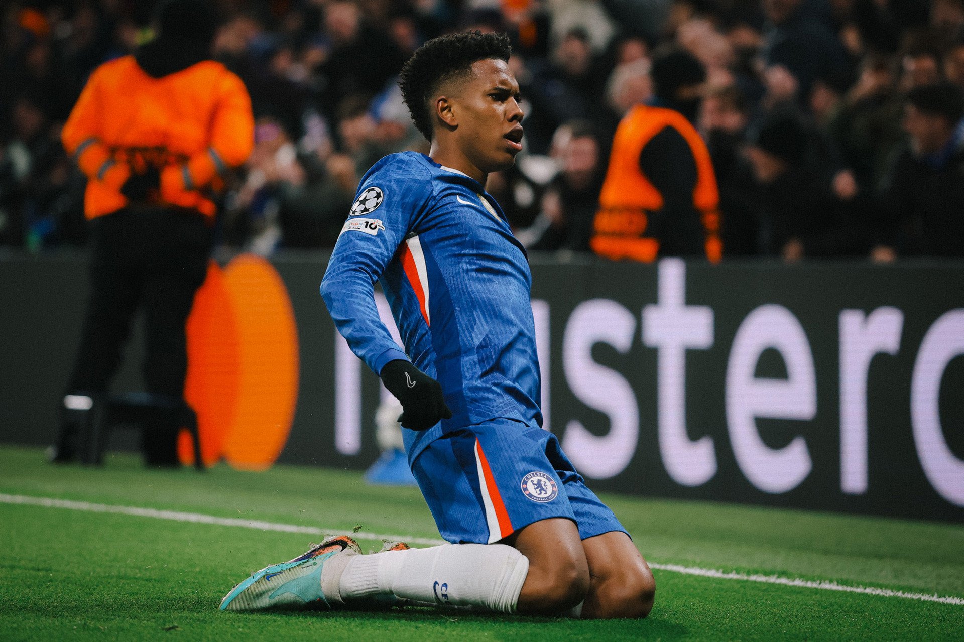 Estevao Chelsea Barca.jpg