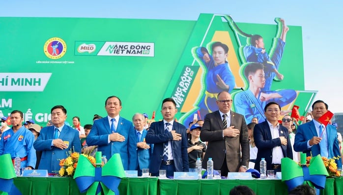 Hơn 60.000 học sinh TP HCM đồng diễn võ nhạc Vovinam, xác lập kỷ lục kép Việt Nam và thế giới - Ảnh 1.