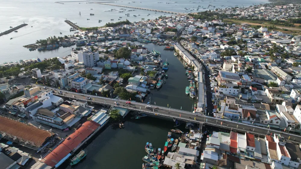 Det finns fortfarande cirka 12 000 kunder i den norra delen av ön Phu Quoc som drabbats av händelsen.