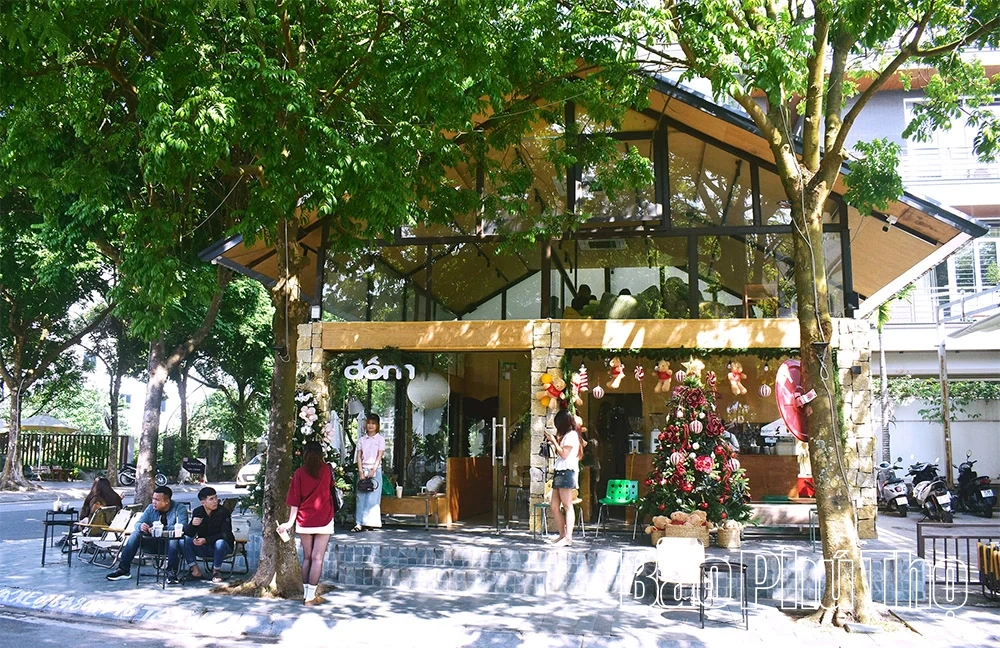 Phu Tho korán kivilágosodik a karácsonyi szezonban