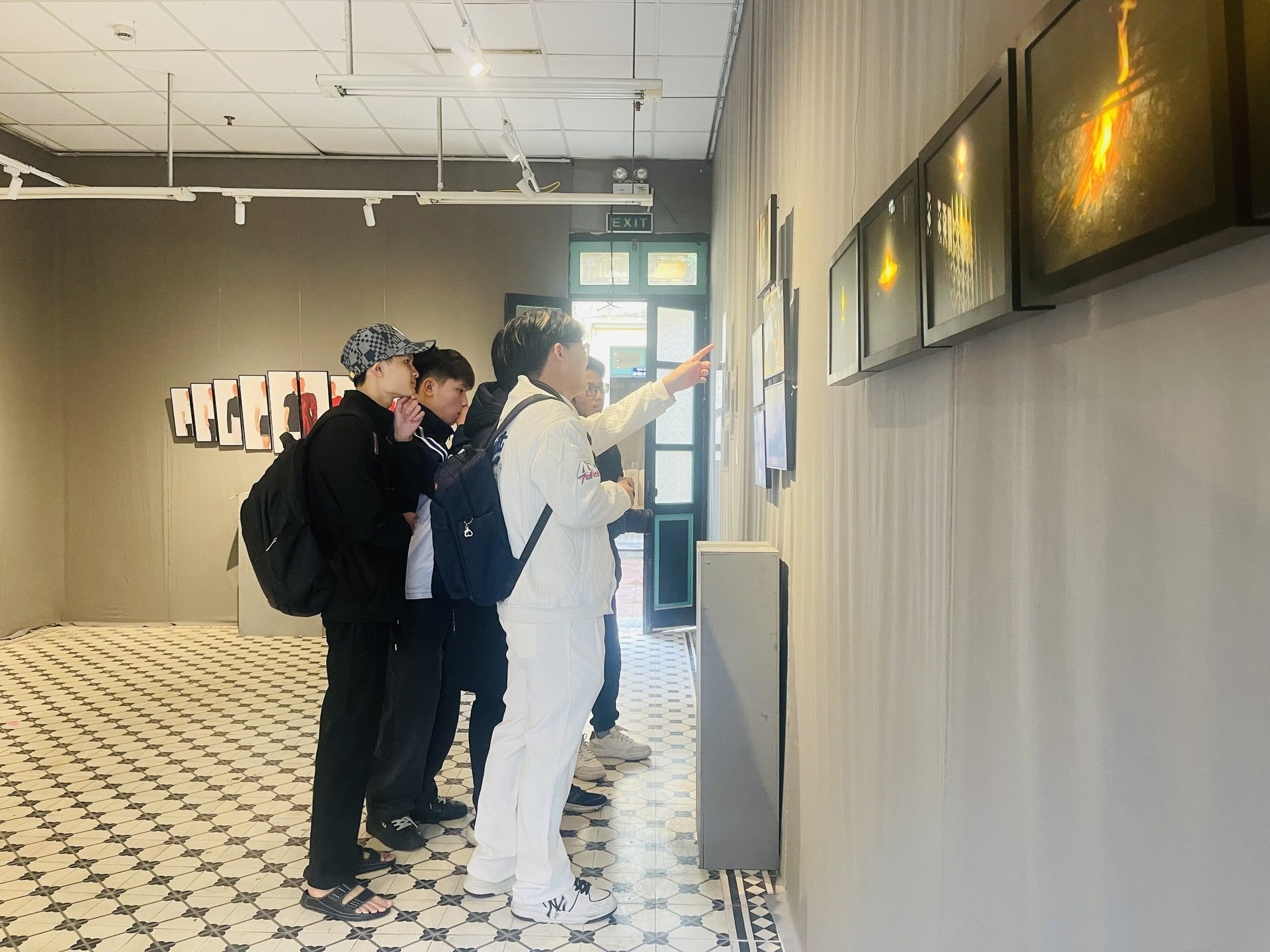 Açık yaratıcı alan yaratmak, Hanoi'yi yaratıcı bir destinasyon olarak onaylamak - Fotoğraf 3. Tạo không gian sáng tạo mở, khẳng định Hà Nội là điểm đến sáng tạo - Ảnh 3.