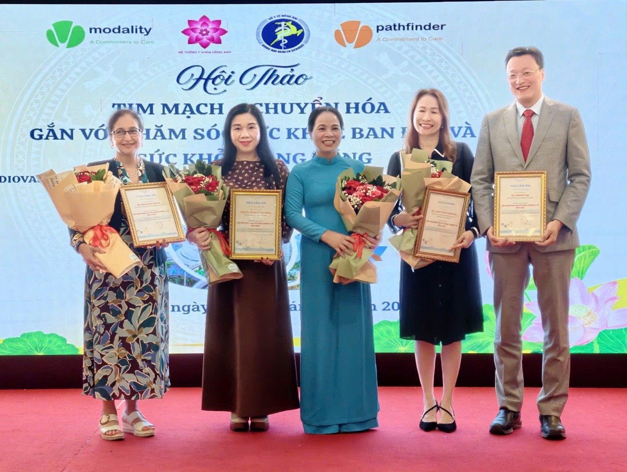 Chuyên gia y tế Việt Nam và Vương quốc Anh chia sẻ kinh nghiệm về phát triển chăm sóc sức khoẻ ban đầu cho Đồng Nai- Ảnh 6.