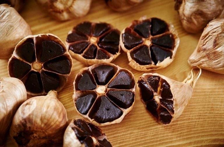 Khoa học công nghệ mở hướng đi bền vững cho tỏi Lý Sơn- Ảnh 2.