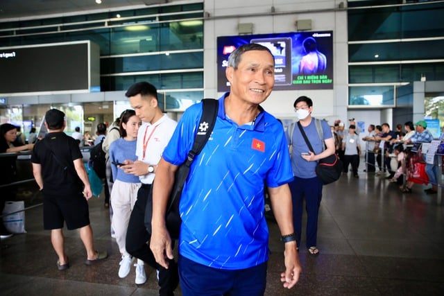 Echipa feminină se întoarce acasă, antrenoarea Mai Duc Chung fiind încrezătoare în cele mai bune rezultate la Jocurile SEA - Foto 1.