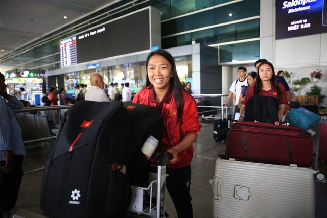 Echipa feminină se întoarce acasă, antrenoarea Mai Duc Chung fiind încrezătoare în cele mai bune rezultate la Jocurile SEA - Foto 8.