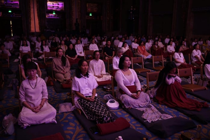 Đinh Linh, Cao Bá Hưng và các nghệ sĩ quốc tế tạo dấu ấn đêm nhạc 