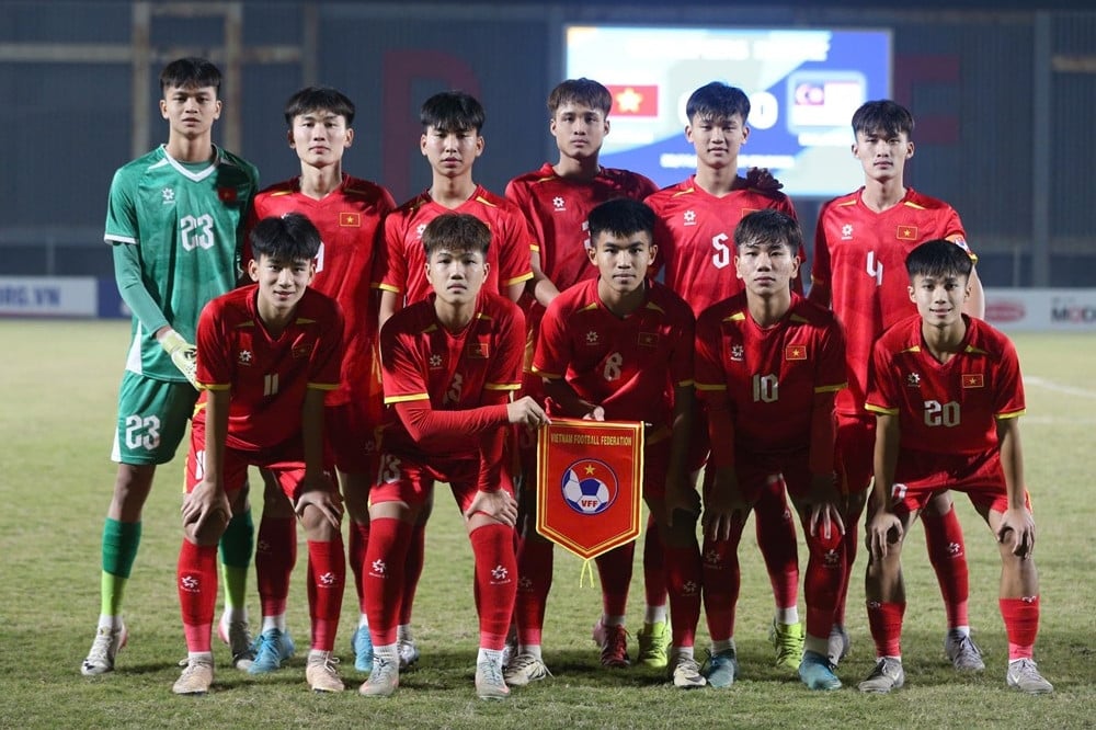 https://vms-files.vietnamnet.vn/vps_images/000001/000003/2025/11/30/u17-vietnam-vs-u17-malaysia-5-1427-1436.jpg?width=0&s=7C0qppJAEXi09XwB054SQw