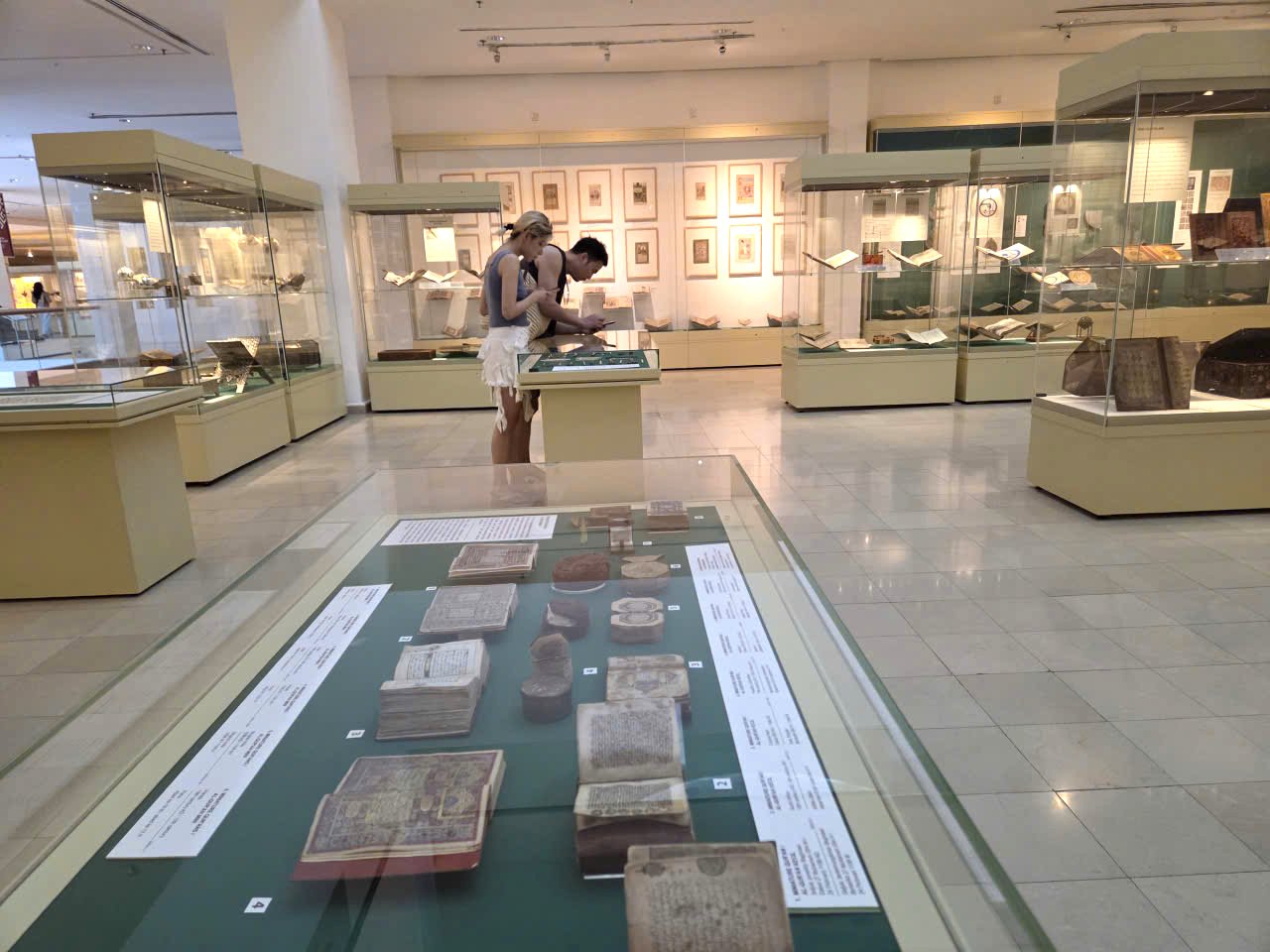 VIDEO: Khám phá căn phòng bí ẩn tại Kuala Lumpur - Ảnh 10.