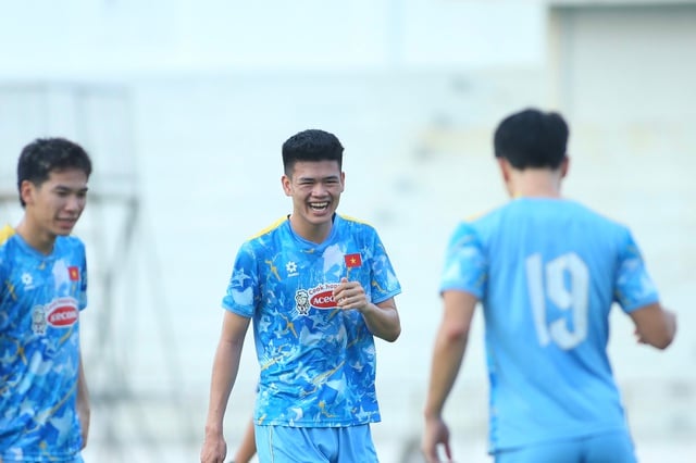 Sốc: Bùi Vĩ Hào, Trần Thành Trung và sao trẻ 1,95 m của HAGL bị loại khỏi U.23 Việt Nam- Ảnh 3.