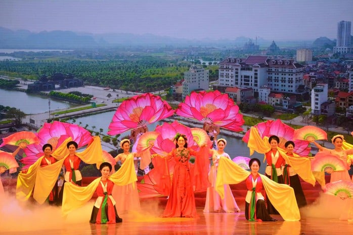 Tuyết Thu, Ốc Thanh Vân, Bình Tinh đoạt HCV tại Liên hoan sân khấu thử nghiệm 2025 - Ảnh 2.