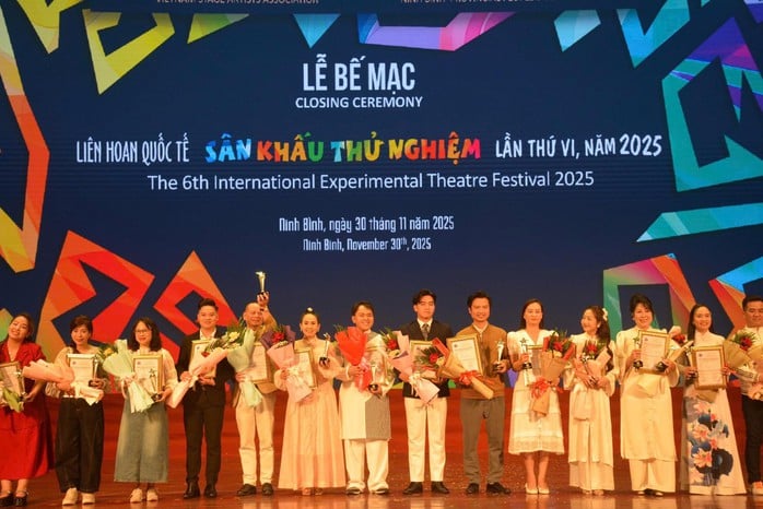 Tuyết Thu, Ốc Thanh Vân, Bình Tinh đoạt HCV tại Liên hoan sân khấu thử nghiệm 2025 - Ảnh 3.