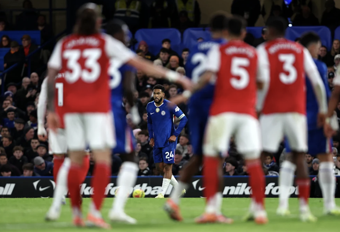 Dalam perlawanan derbi yang sengit, Chelsea mengikat Arsenal dengan keputusan seri yang mendebarkan - Foto 2.