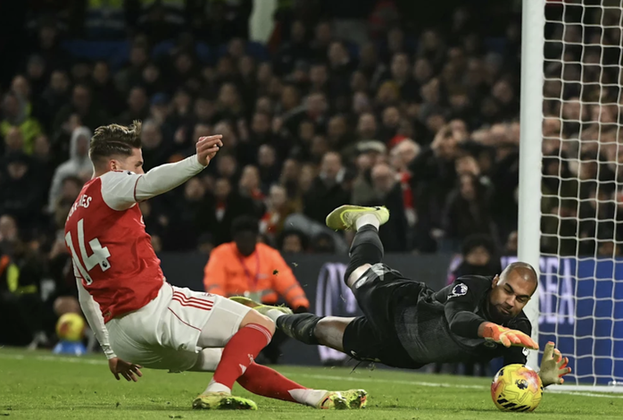 Dalam perlawanan derbi yang sengit, Chelsea mengikat Arsenal dengan keputusan seri yang mendebarkan - Foto 6.