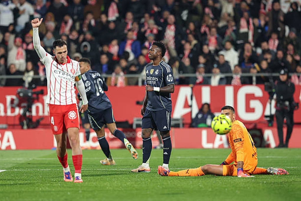 Real Madrid blijft struikelen en verliest de eerste plaats aan Barcelona - 1