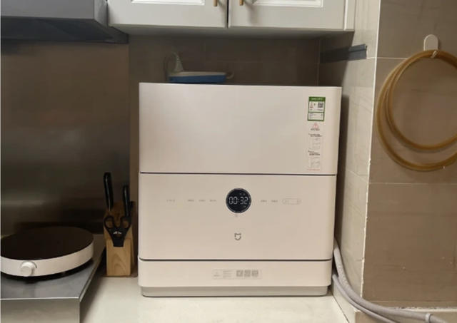 Hành trình kỳ lạ của máy rửa bát ở Trung Quốc - Ảnh 2.