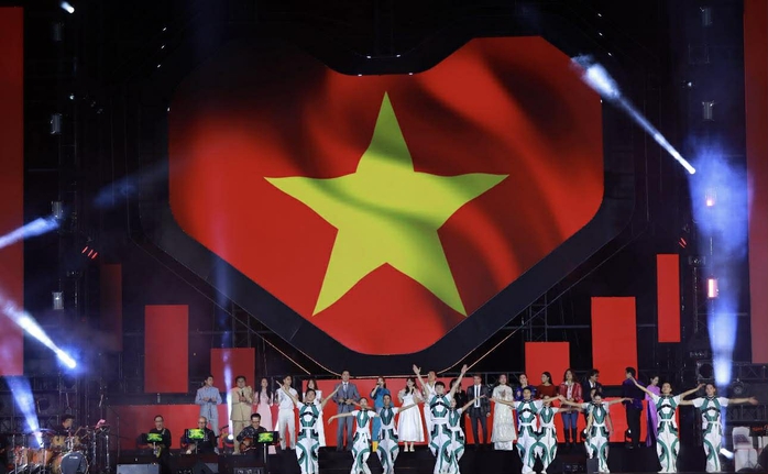 Cẩm Vân, Đàm Vĩnh Hưng, MTV hạnh phúc khi 