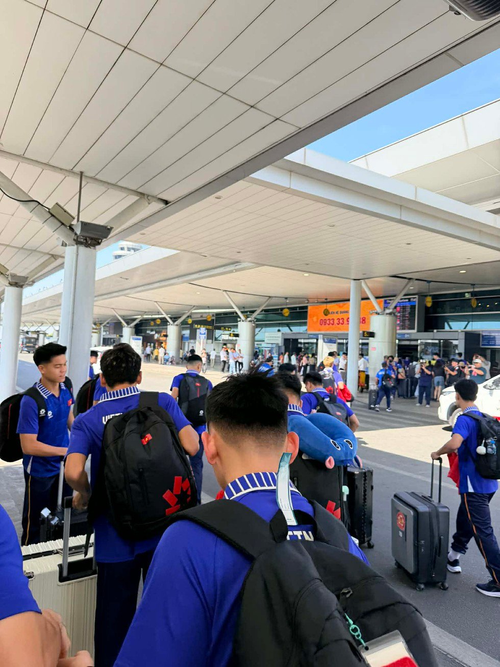U.23 Việt Nam háo hức lên đường sang Thái Lan, chính thức chiến dịch săn vàng SEA Games 33- Ảnh 1.