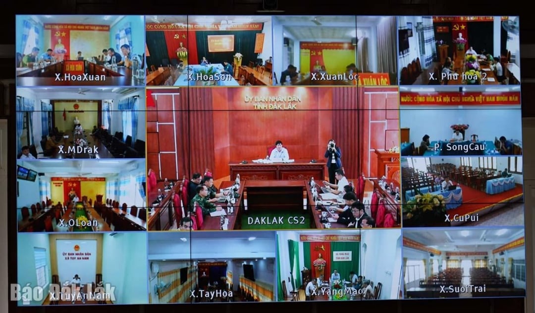 ឃុំ និងវួដចូលរួមក្នុងការប្រជុំតាមអ៊ីនធឺណិត