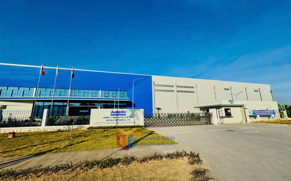 Fabrica Autoliv a Autoliv Vietnam Co., Ltd. din Parcul Industrial Song Khoai urmează să fie pusă în funcțiune. Fotografie: Manh Truong