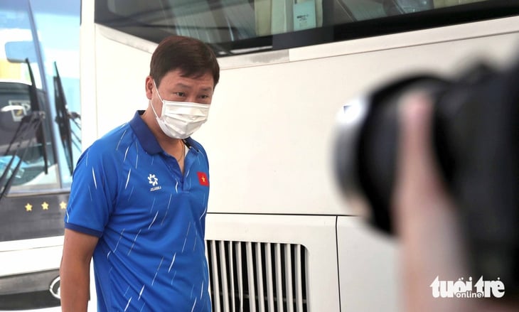 Tuyển U22 Việt Nam lên đường sang Thái Lan dự SEA Games 33 - Ảnh 3.