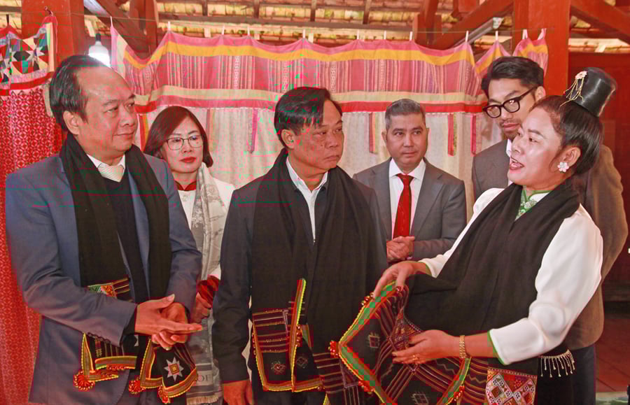 Tìm giải pháp phát triển du lịch cộng đồng bền vững tại bản Phiêng Lơi, tỉnh Điện Biên - Ảnh 6.