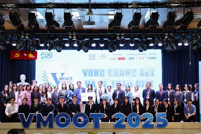 Trường ĐH Luật Hà Nội trở thành quán quân VMoot cấp quốc gia năm 2025 - Ảnh 4.