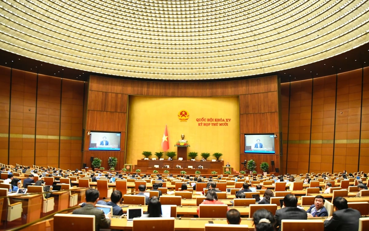 Bộ trưởng Trần Đức Thắng cho biết, Bộ Nông nghiệp và Môi trường đang chủ trì xây dựng chiến lược quốc gia về đất hiếm, trình cấp có thẩm quyền ban hành đầu năm 2026. Ảnh: Như Ý.