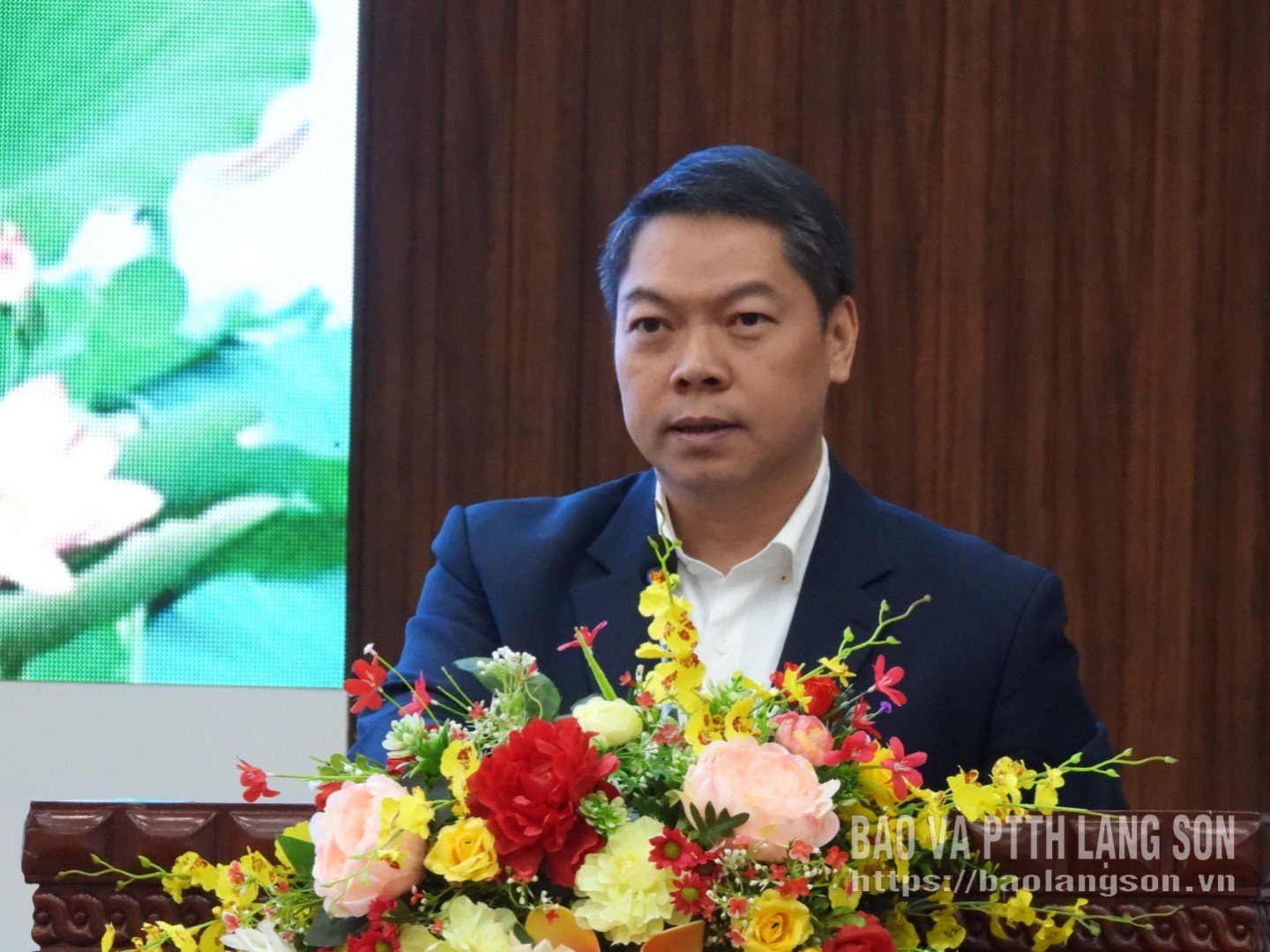 Doan Thanh Son elvtárs, a Tartományi Népi Bizottság alelnöke beszédet mondott a konferencián.