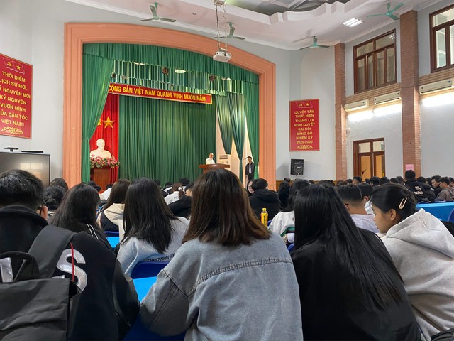 Lùm xùm khoản chi tập luyện A80: Hiệu trưởng trường Cao đẳng Du lịch Hà Nội thừa nhận sơ suất- Ảnh 2.