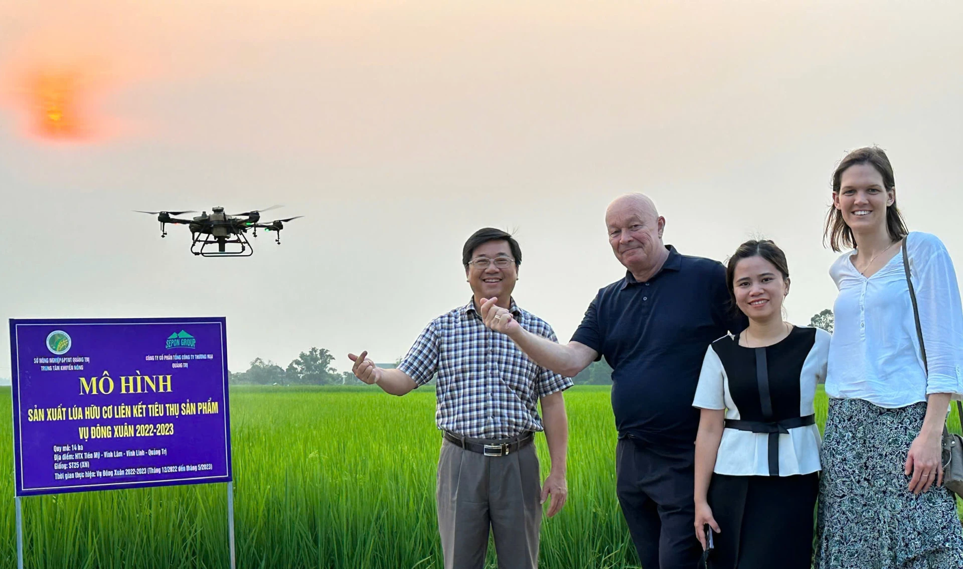 Modell for økologisk risproduksjon fra Quang Tri Trading Corporation - Foto: Q.N