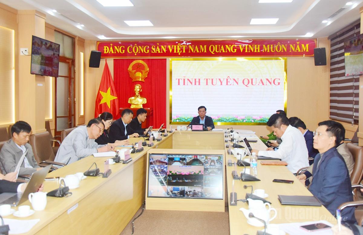 Các đại biểu dự hội nghị tại điểm cầu Tuyên Quang.