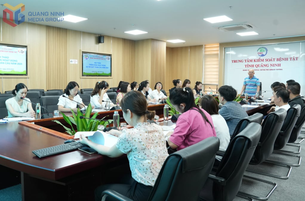 Quang Ninh CDC arrangerte et verksted for å implementere aktivitetene til Det globale fondet for bekjempelse av hiv/aids 2025.