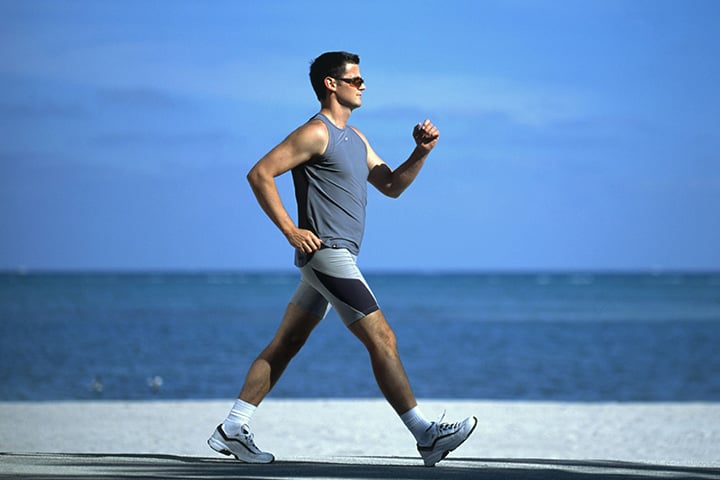 Vận động để khỏe mạnh, phòng ngừa biến chứng liên quan đến HIV- Ảnh 1.