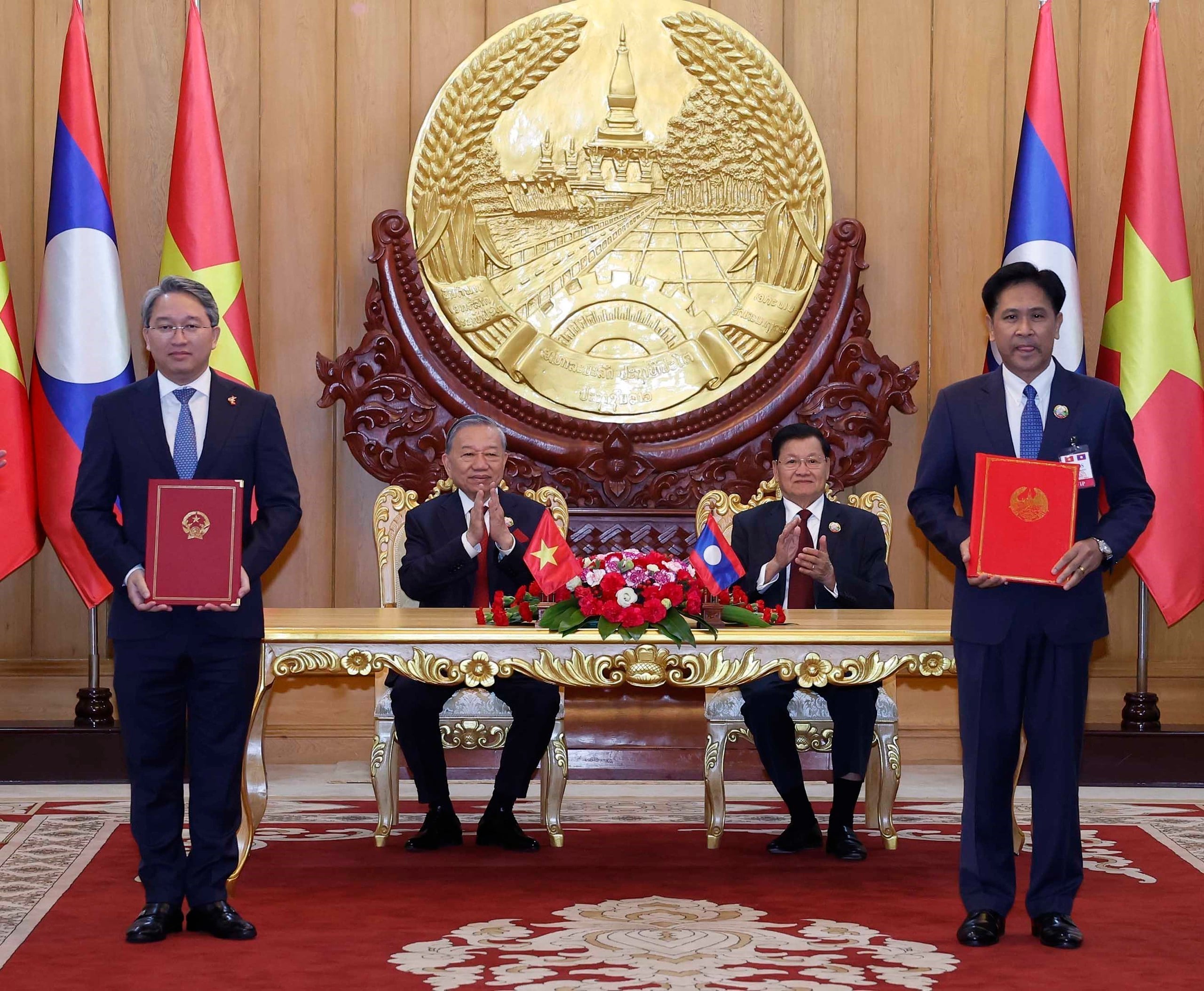 Bổ sung nội hàm 'gắn kết chiến lược' trong quan hệ Việt Nam - Lào - Ảnh 2.
