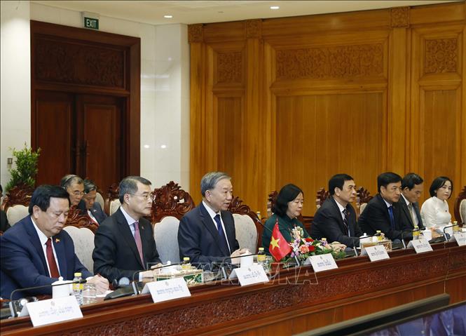 Підпис до фотографії